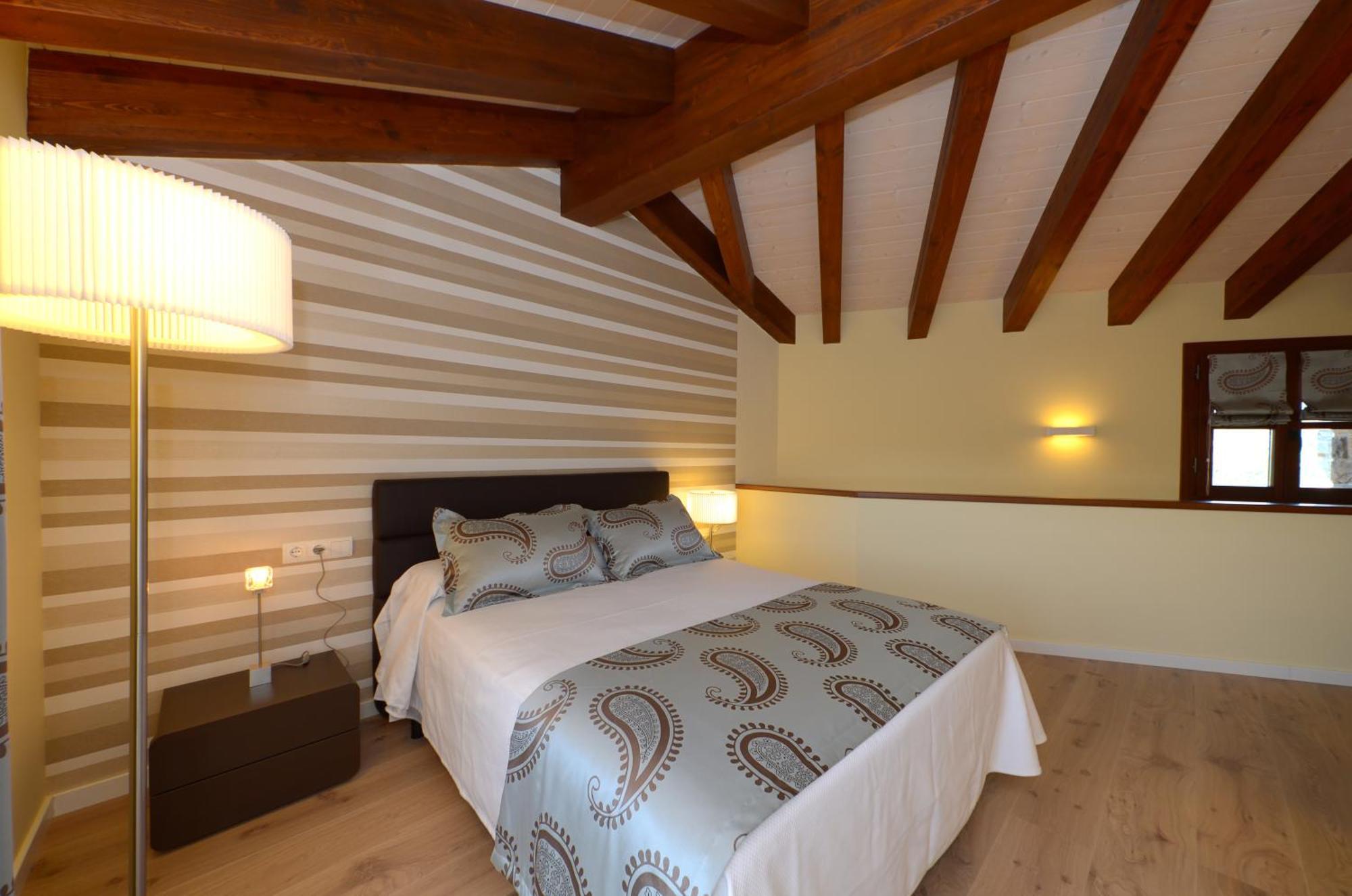 Apartamentos El Palacete De Аинса-Собрарбе Экстерьер фото